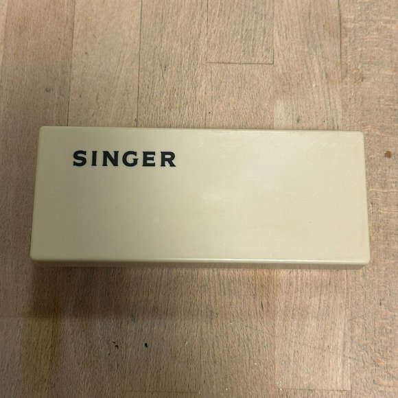 Vintage Singer Sewing Machine Attachments with White Singer Case - Picture 6 of 7